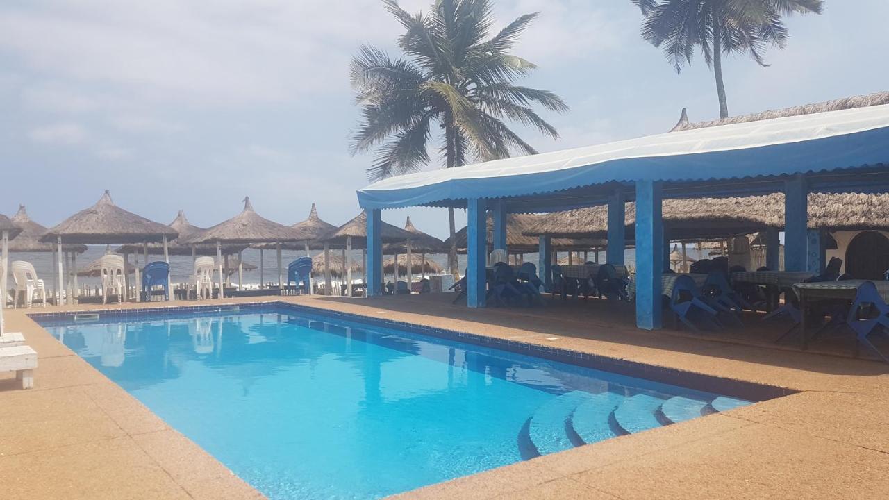 Hotel Capriccio Grand-Bassam Esterno foto