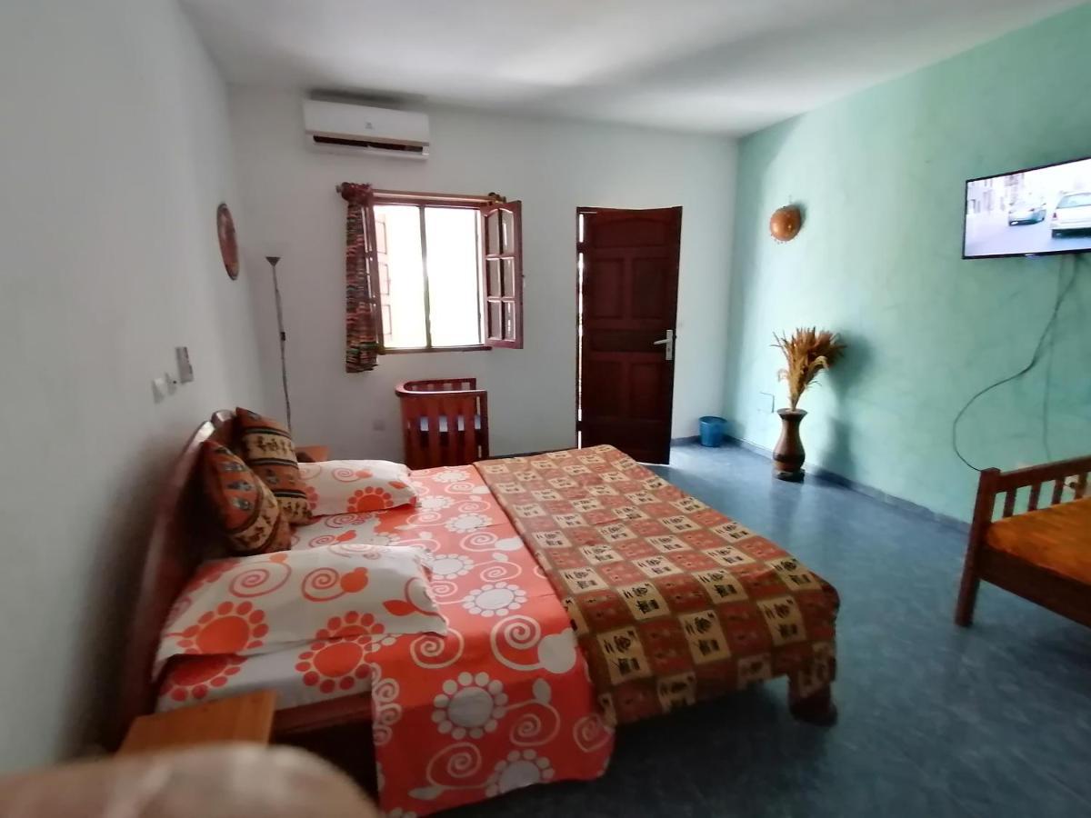 Hotel Capriccio Grand-Bassam Esterno foto