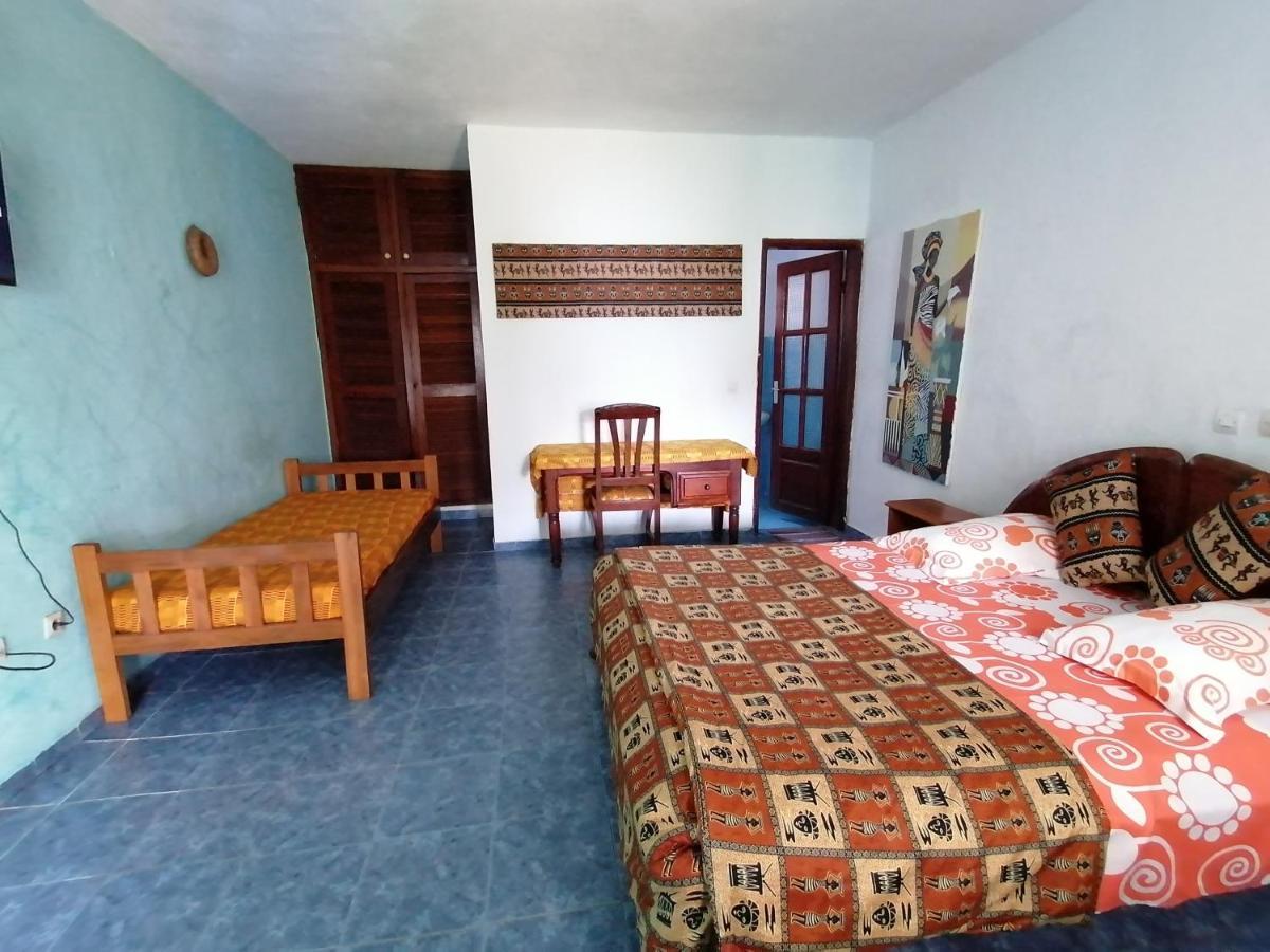 Hotel Capriccio Grand-Bassam Esterno foto